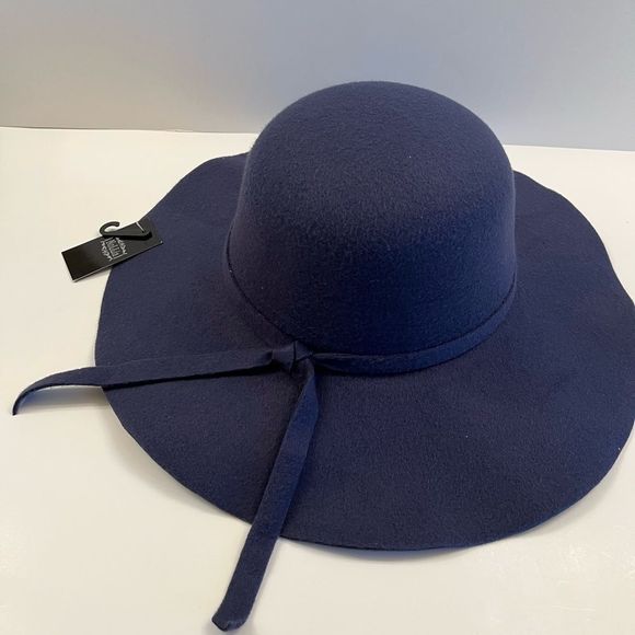 Floppy Hat- Bow Knot- NWT- Navy - Picture 3 of 10